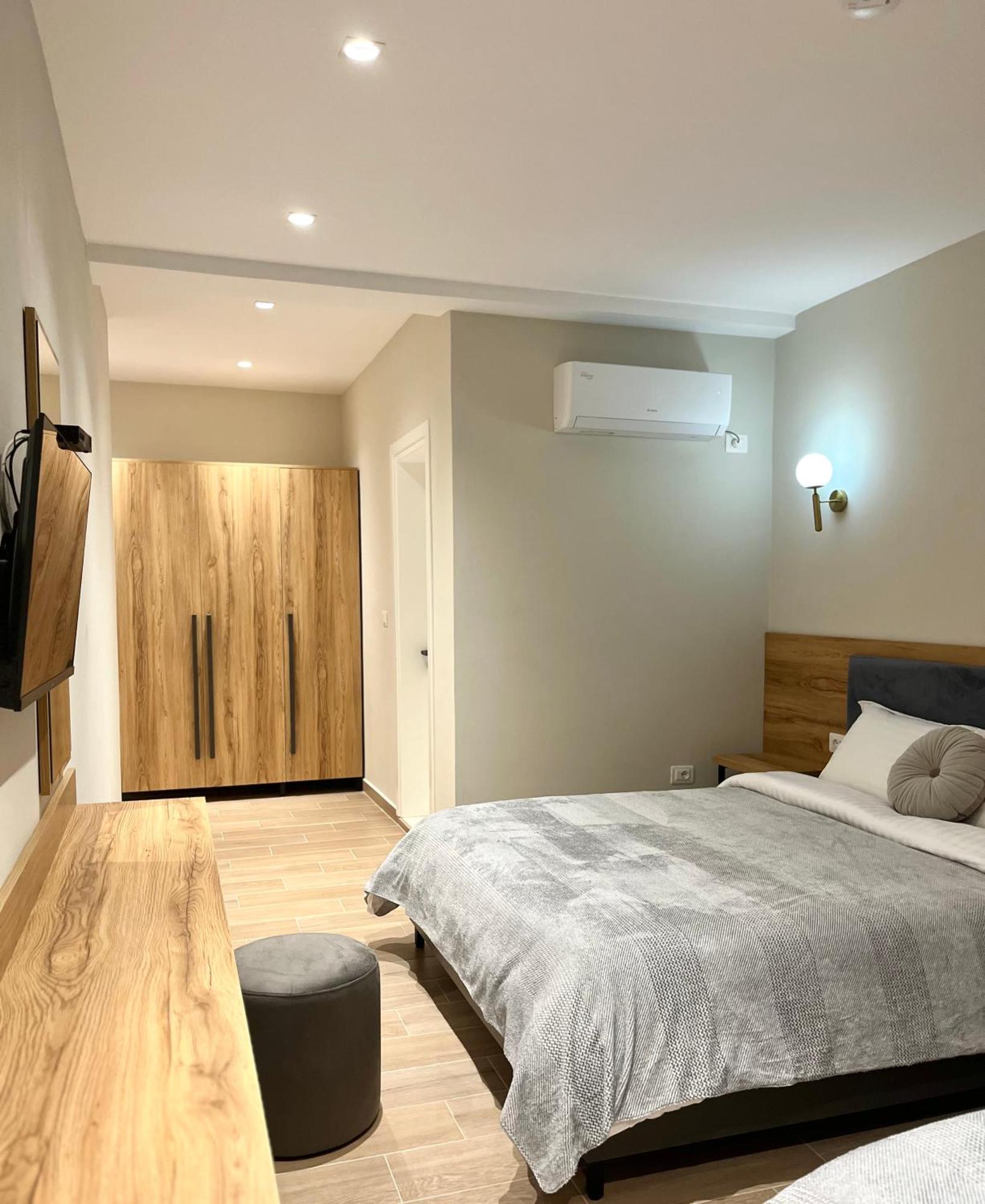 Mili Hotel Berat Exteriör bild