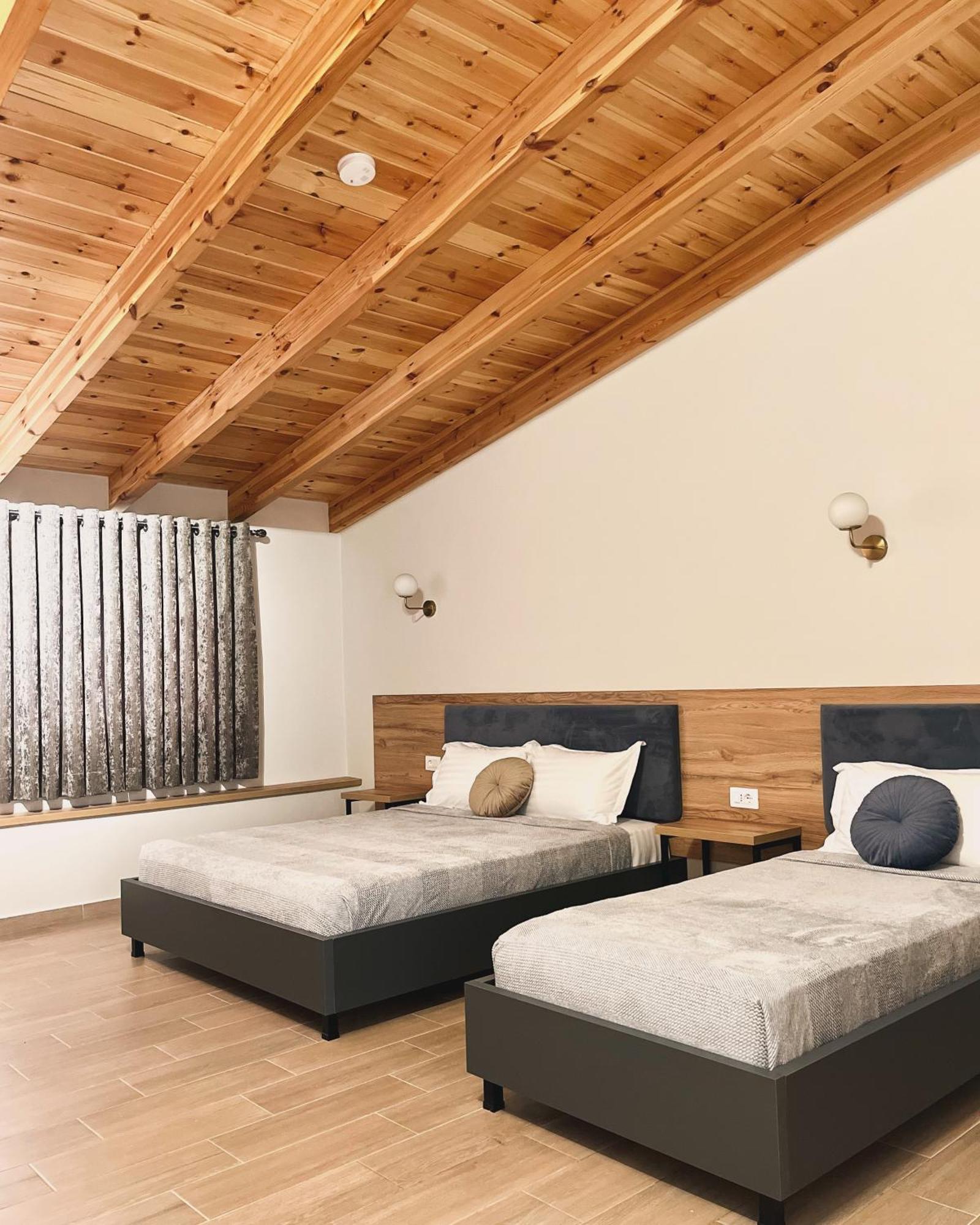 Mili Hotel Berat Exteriör bild